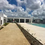 Newly Built Beautiful 2Br House With Yard